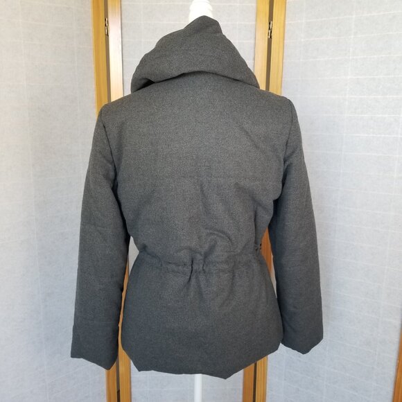 Gray Puffer Winter Coat Size Medium Short Flannel Zip and Snap Cinched Waist - Picture 5 of 12